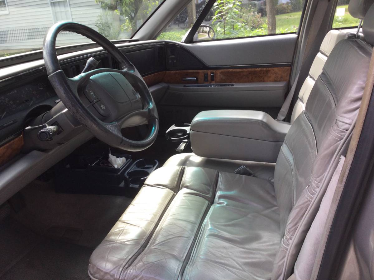 Buick-lesabre-1995