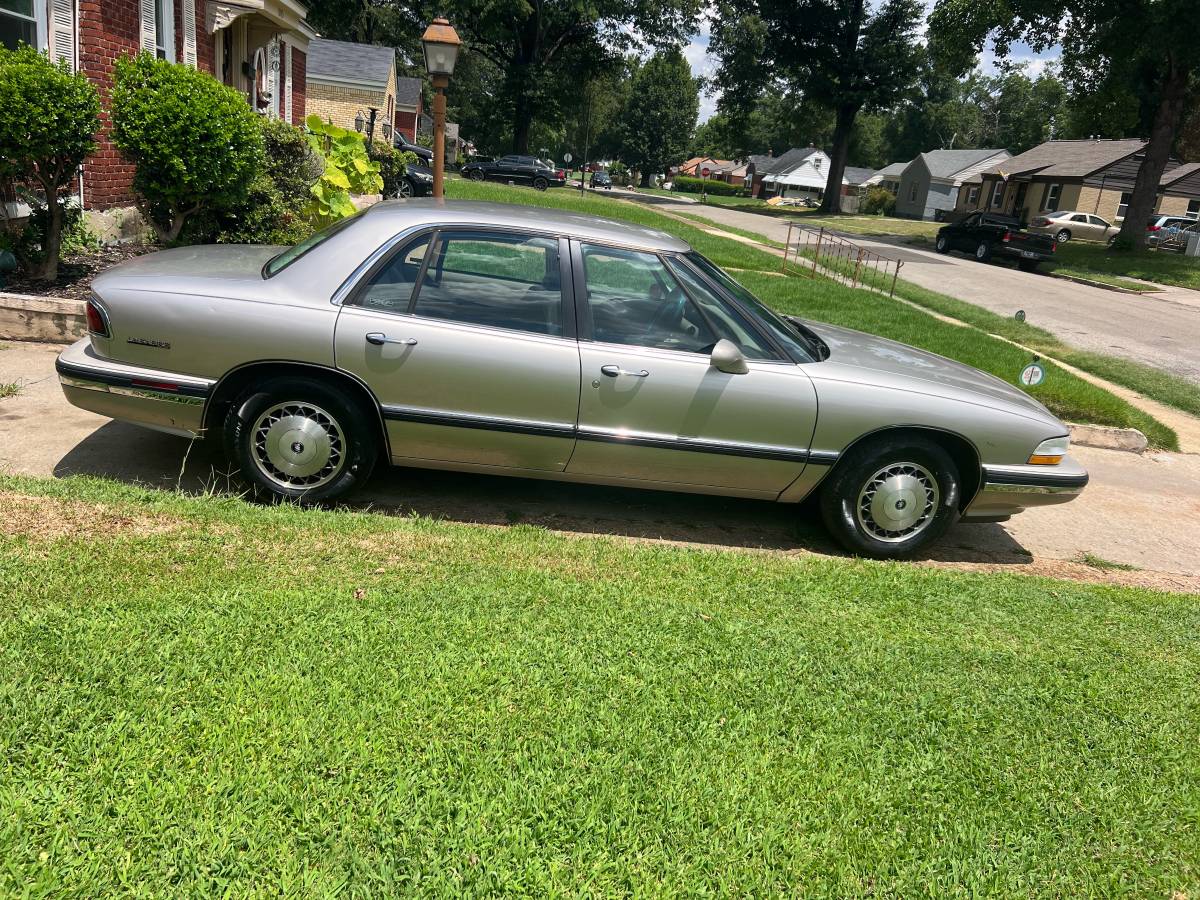 Buick-lesabre-1995
