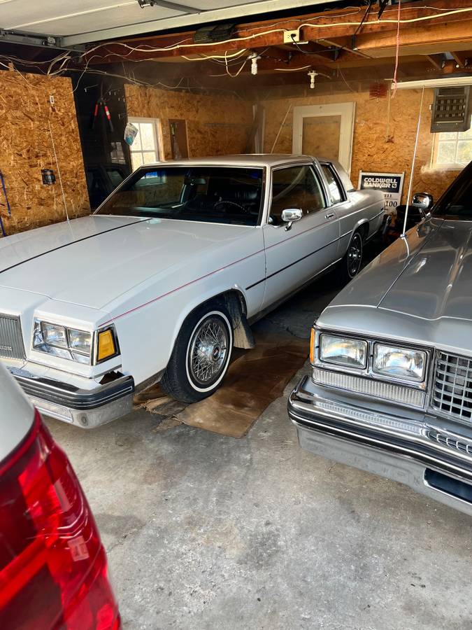 Buick-lesabre-limited-1985-white-1