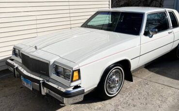 Buick-lesabre-limited-1985-white-8