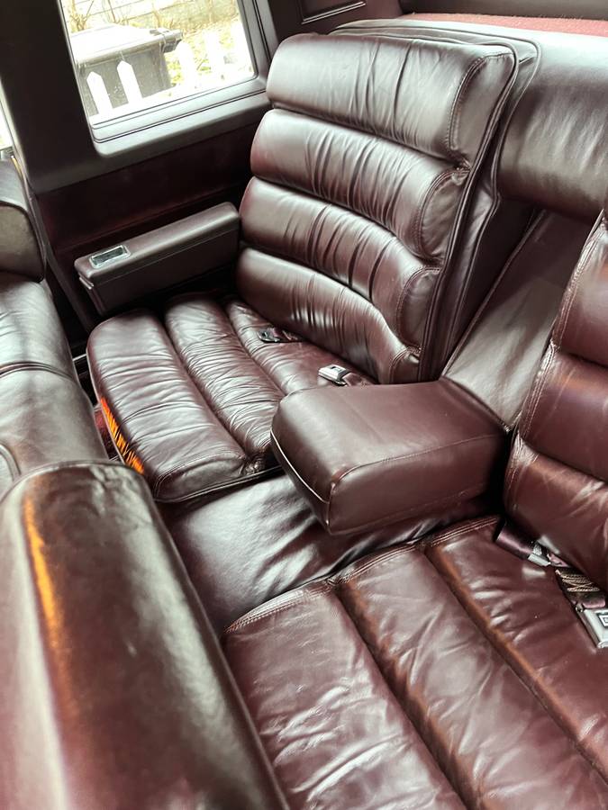 Buick-lesabre-limited-1985-white