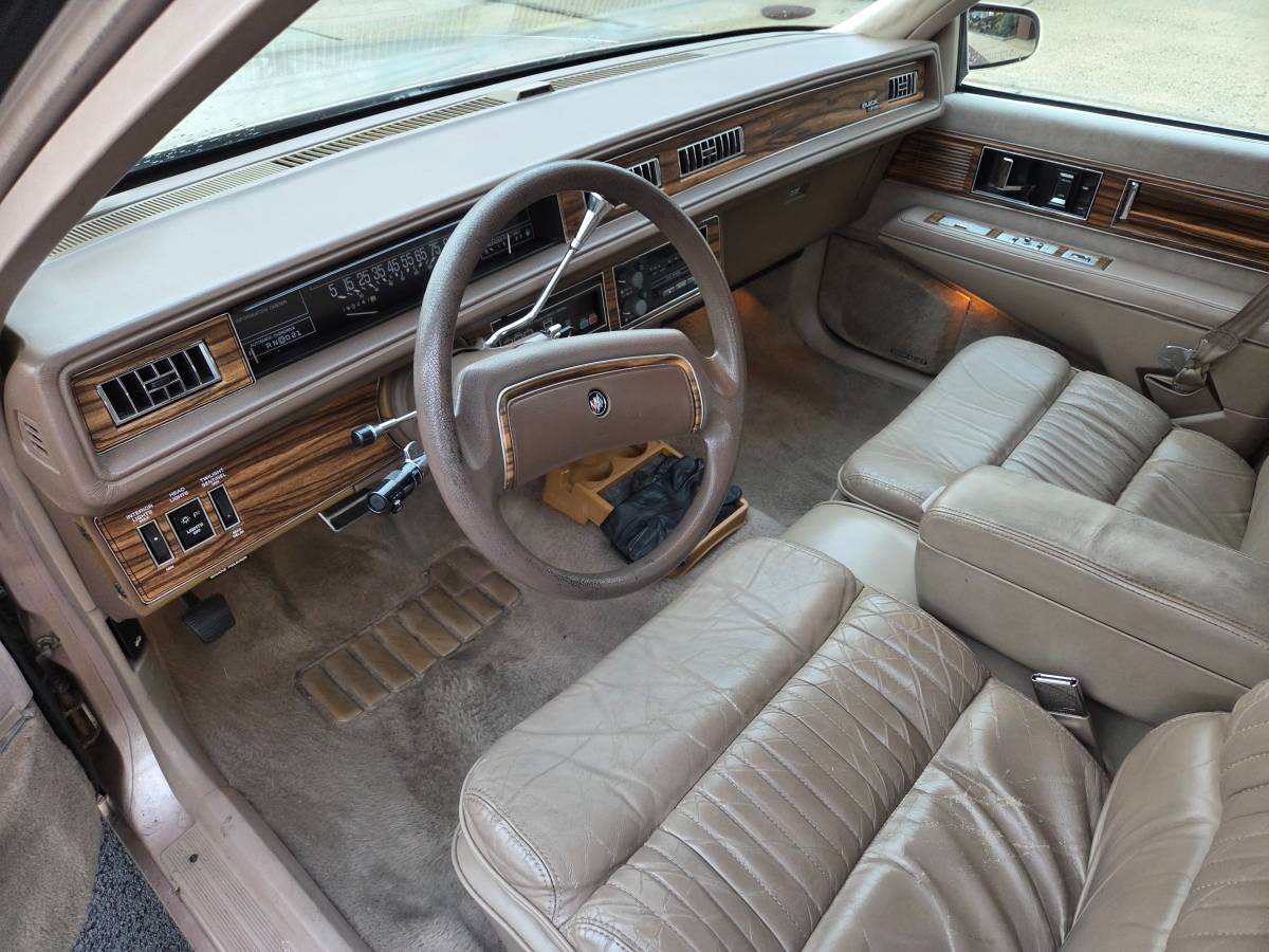 Buick-park-avenue-1990-3