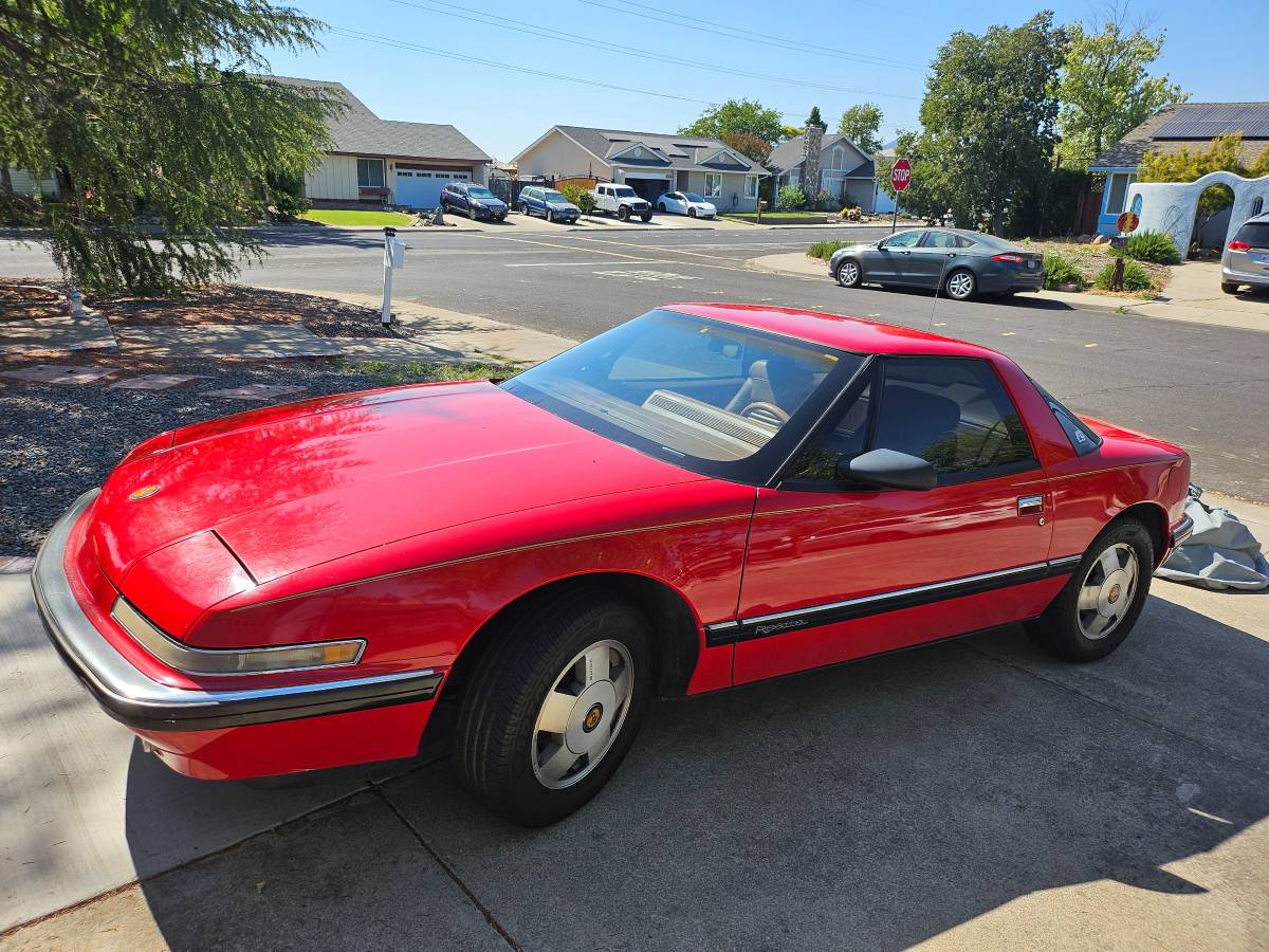 Buick-reatta-1989-red-1