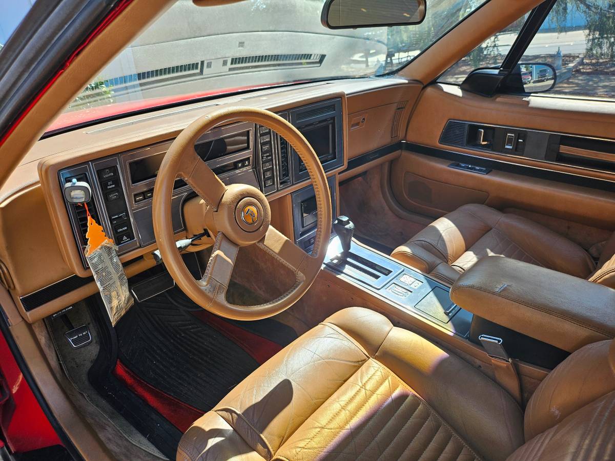 Buick-reatta-1989-red-4