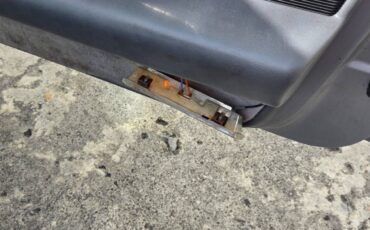 Buick-reatta-1989-silver-10