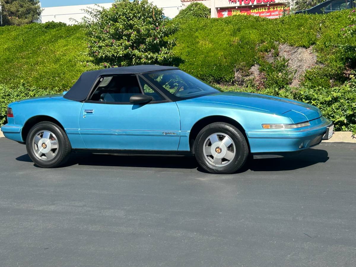 Buick-reatta-1990-1