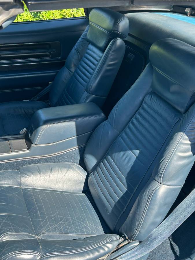 Buick-reatta-1990-11