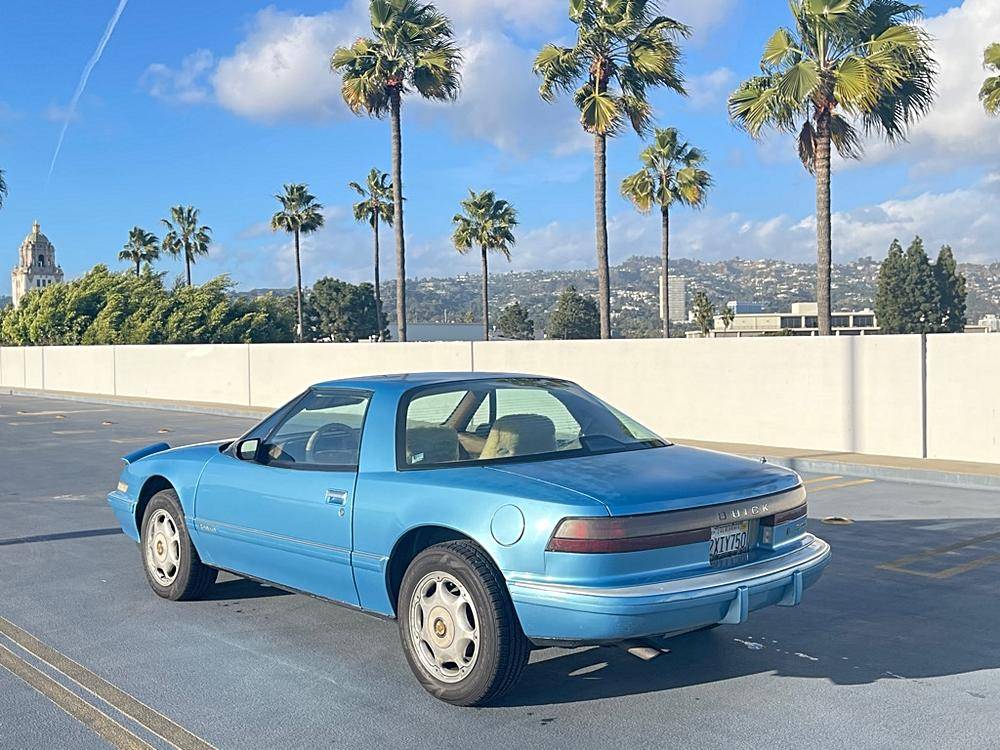 Buick-reatta-1991-blue-18