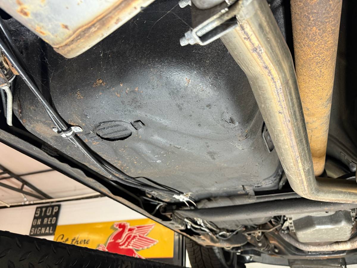 Buick-regal-1986-black-27