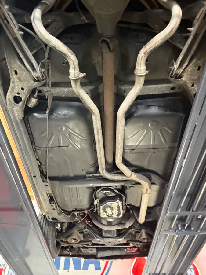 Buick-regal-1987-black-8