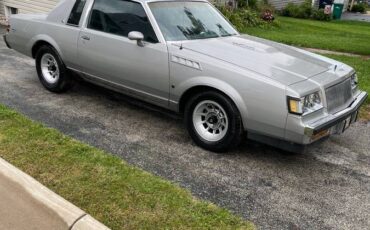 Buick-regal-1987-grey