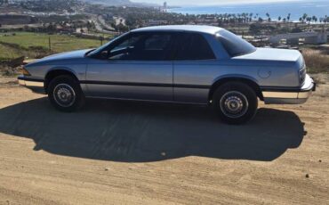 Buick-regal-1988-blue