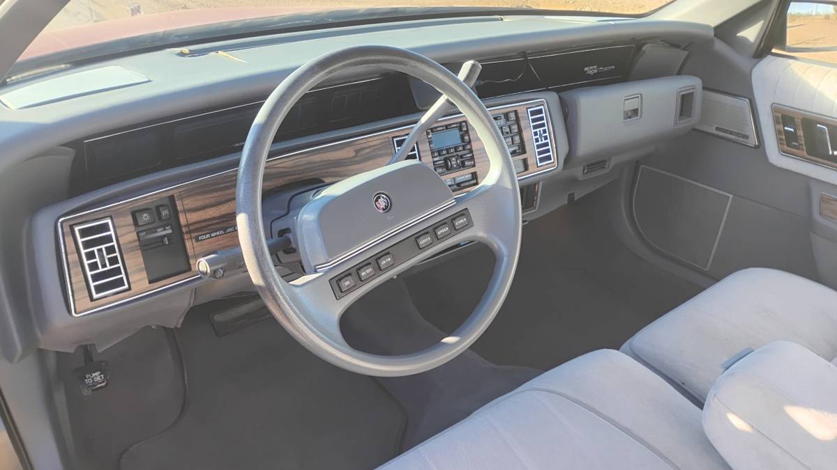 Buick-regal-1990-11