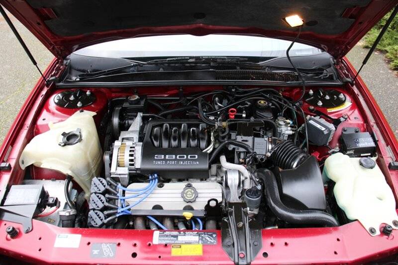 Buick-regal-custom-86k-miles-1995-red-16