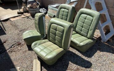 Buick-riviera-1964-green-9