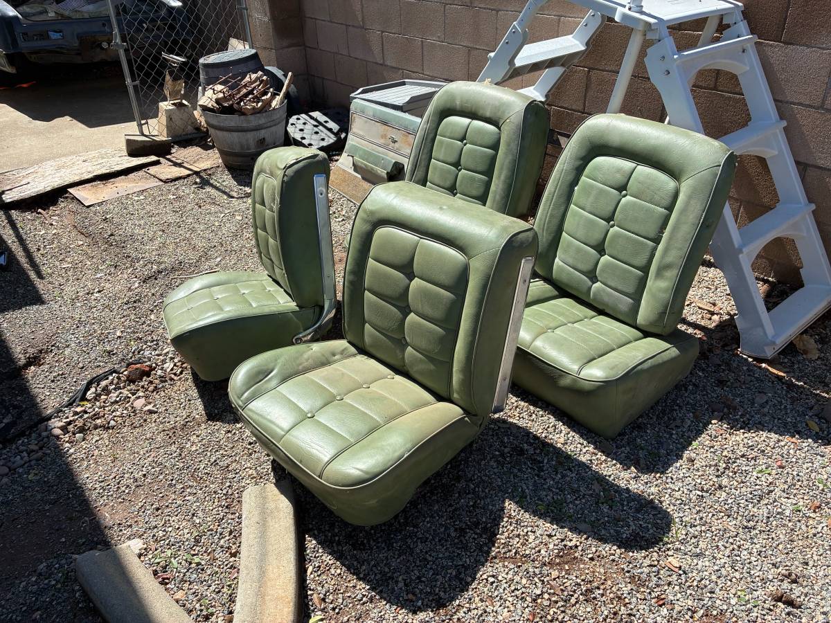 Buick-riviera-1964-green-9