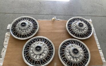 Buick-riviera-1983-17