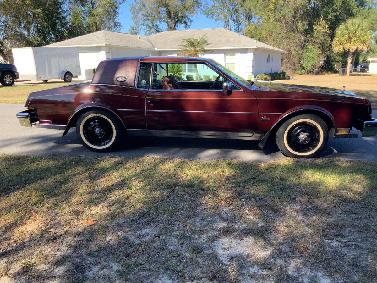 Buick-riviera-1983-23