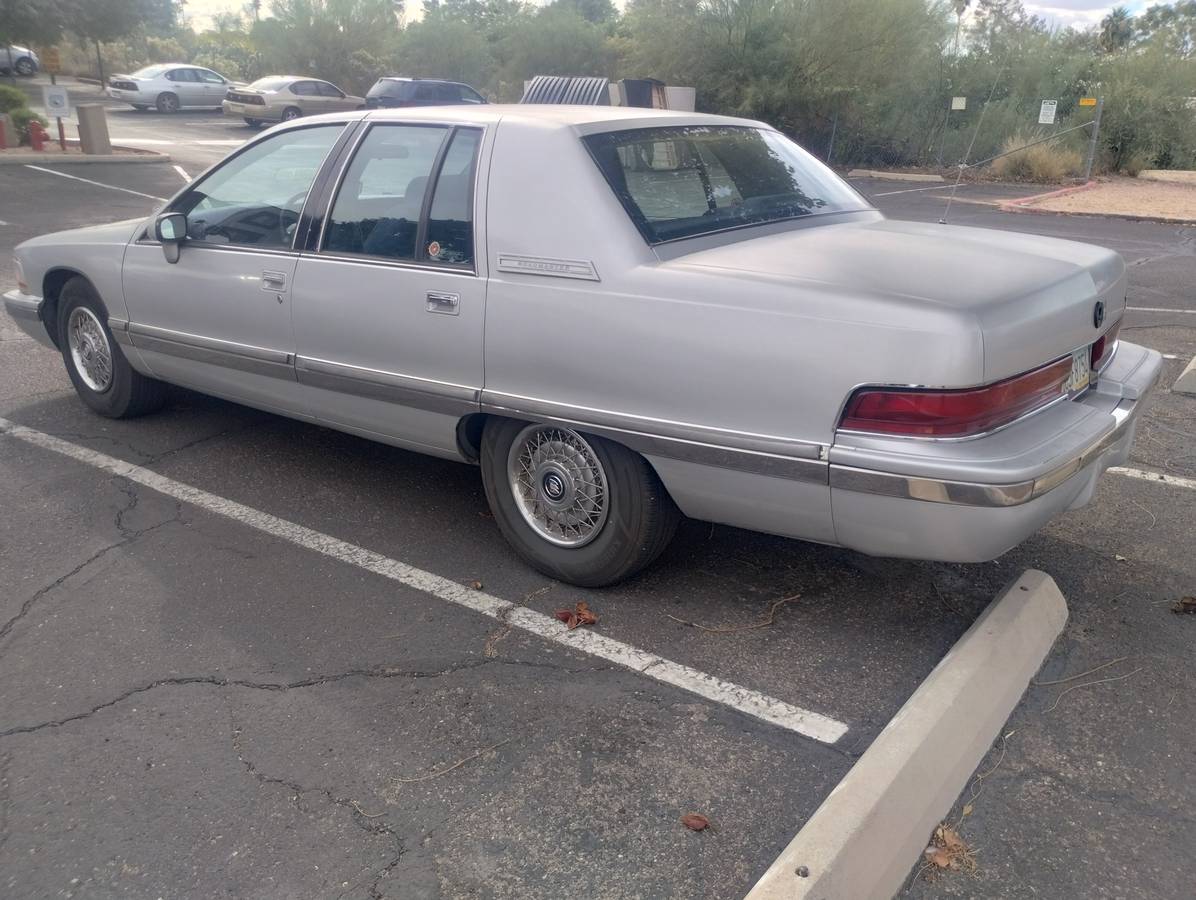Buick-roadmaster-1992-silver-4
