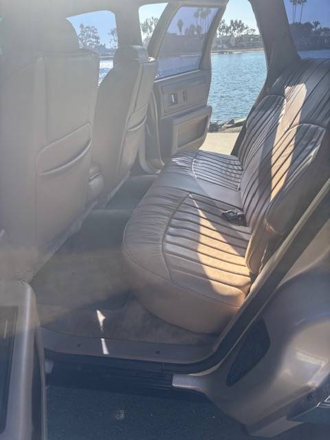 Buick-roadmaster-estate-wagon-1996-10