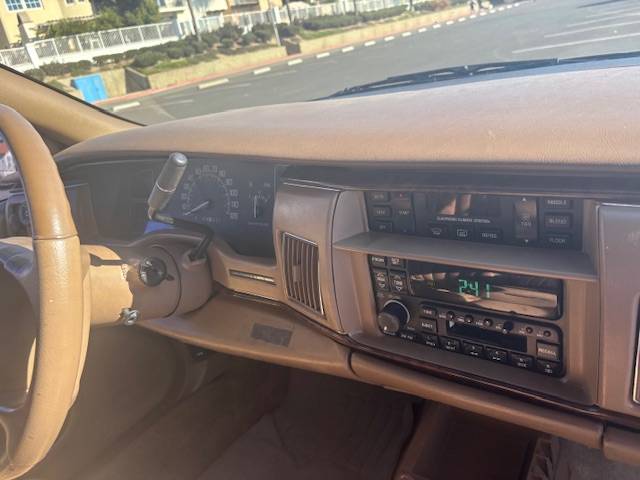 Buick-roadmaster-estate-wagon-1996-20