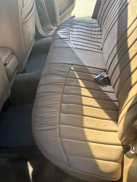 Buick-roadmaster-estate-wagon-1996-8