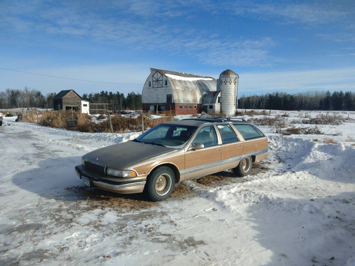 Buick-roadmaster-estate-wagon-1996