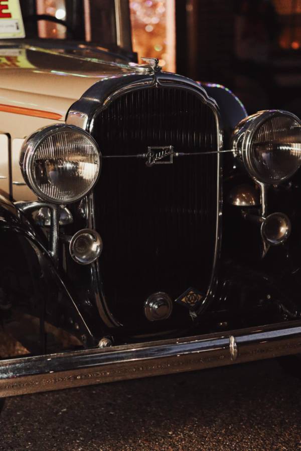 Buick-series-60-1932-brown-3