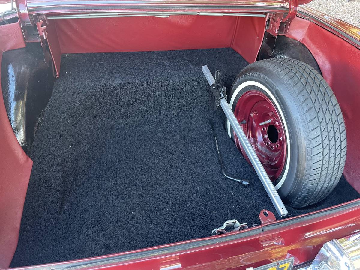 Buick-special-riviera-hardtop-1955-red-20