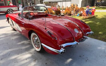 C1-corvette-convertible-1958-6
