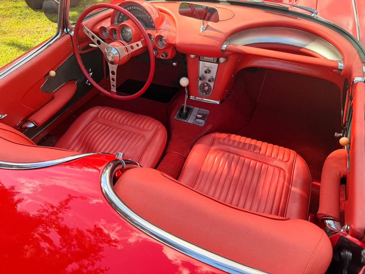 C1-corvette-convertible-1958-7