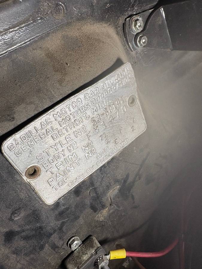 Cadillac-1953-black-13