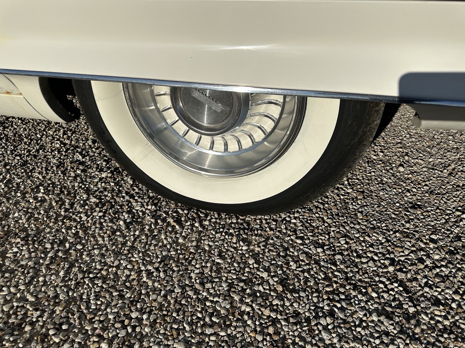 Cadillac-62-Sedan-1962-15