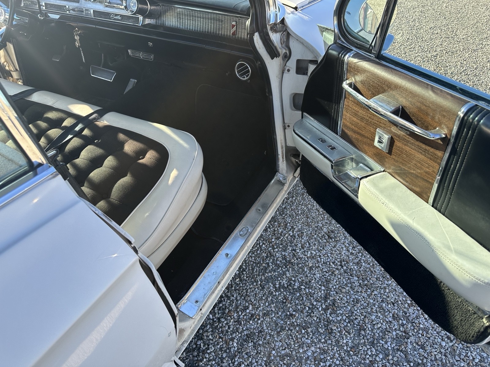 Cadillac-62-Sedan-1962-20