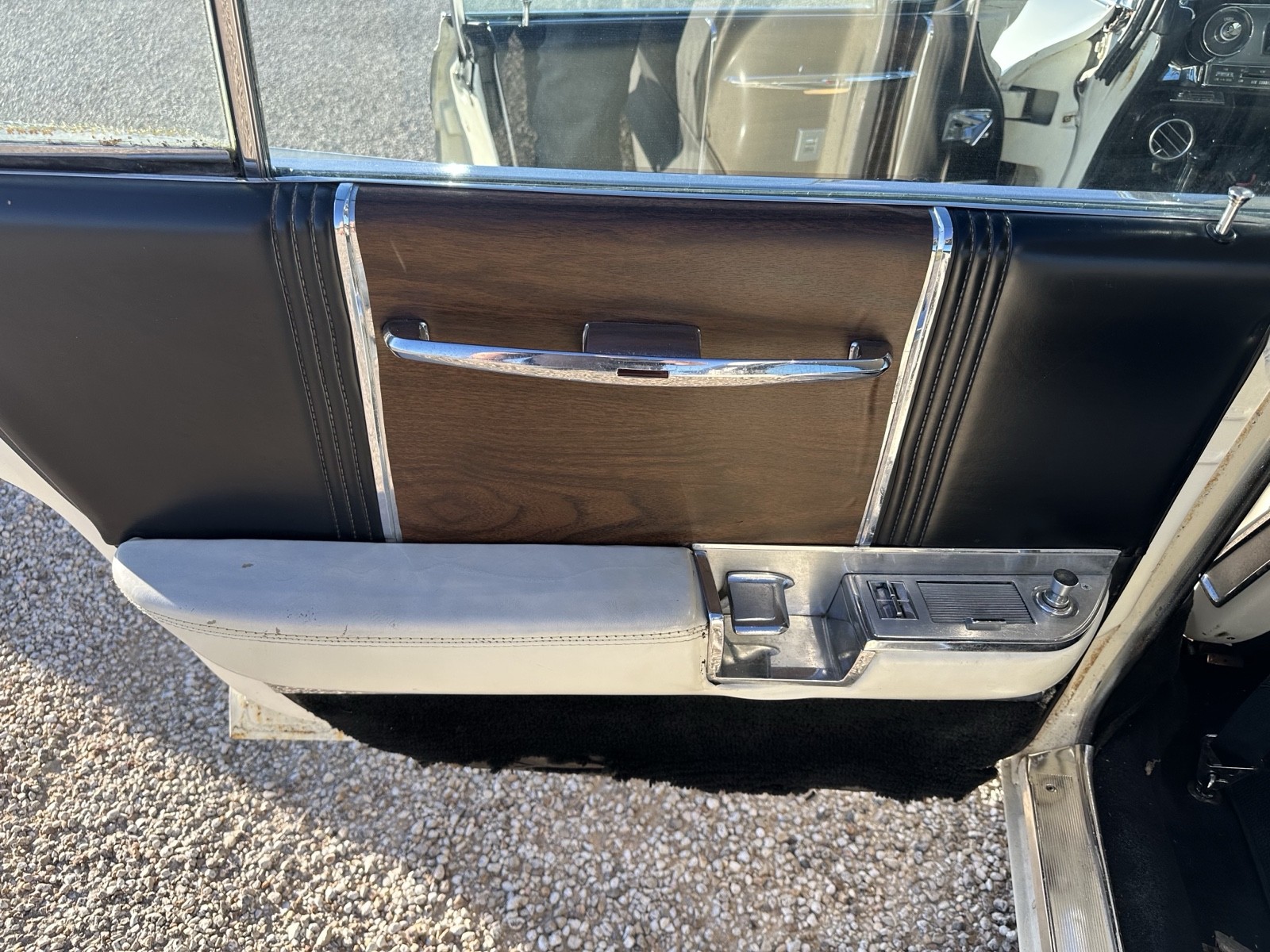 Cadillac-62-Sedan-1962-22