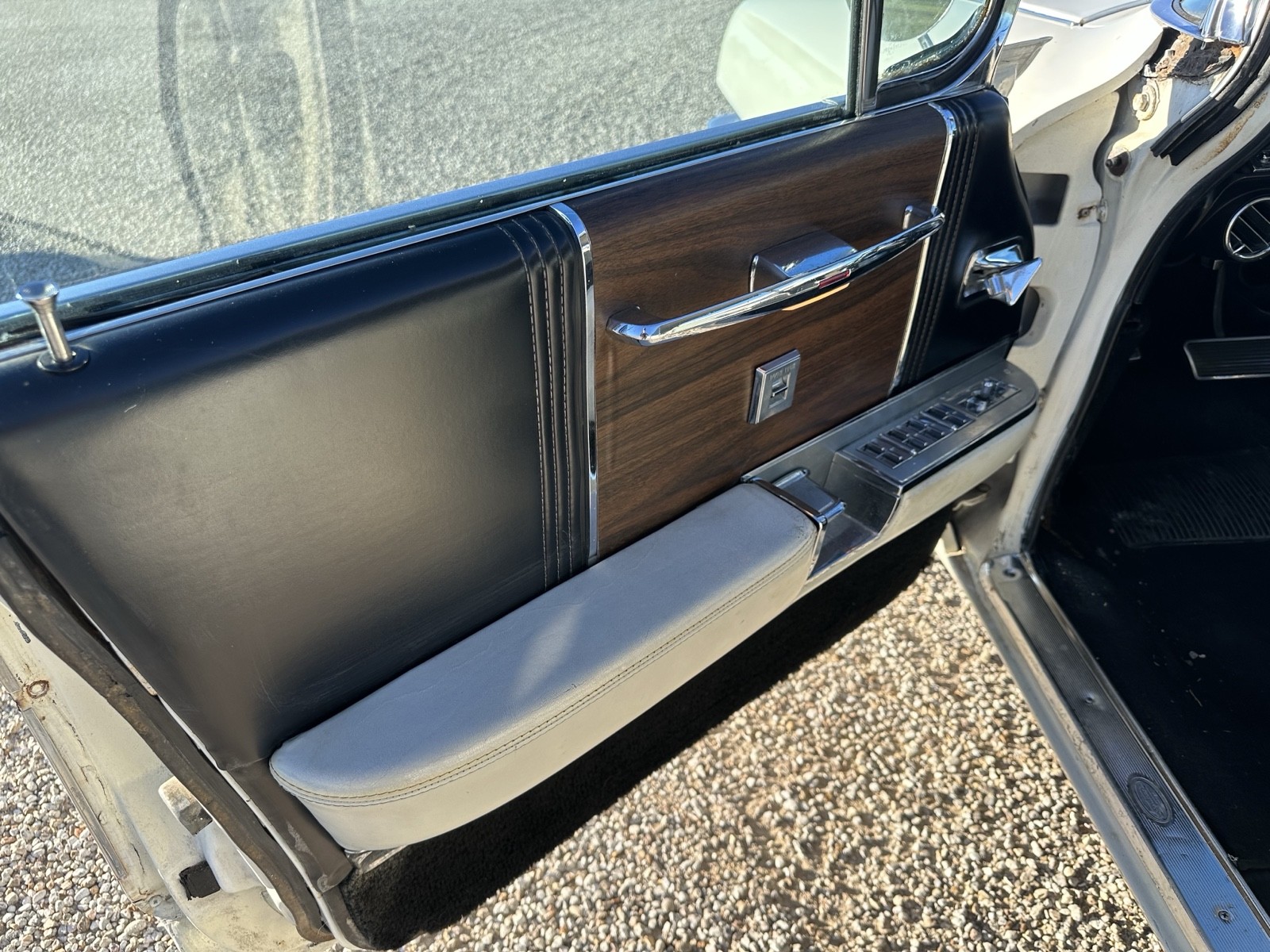 Cadillac-62-Sedan-1962-28