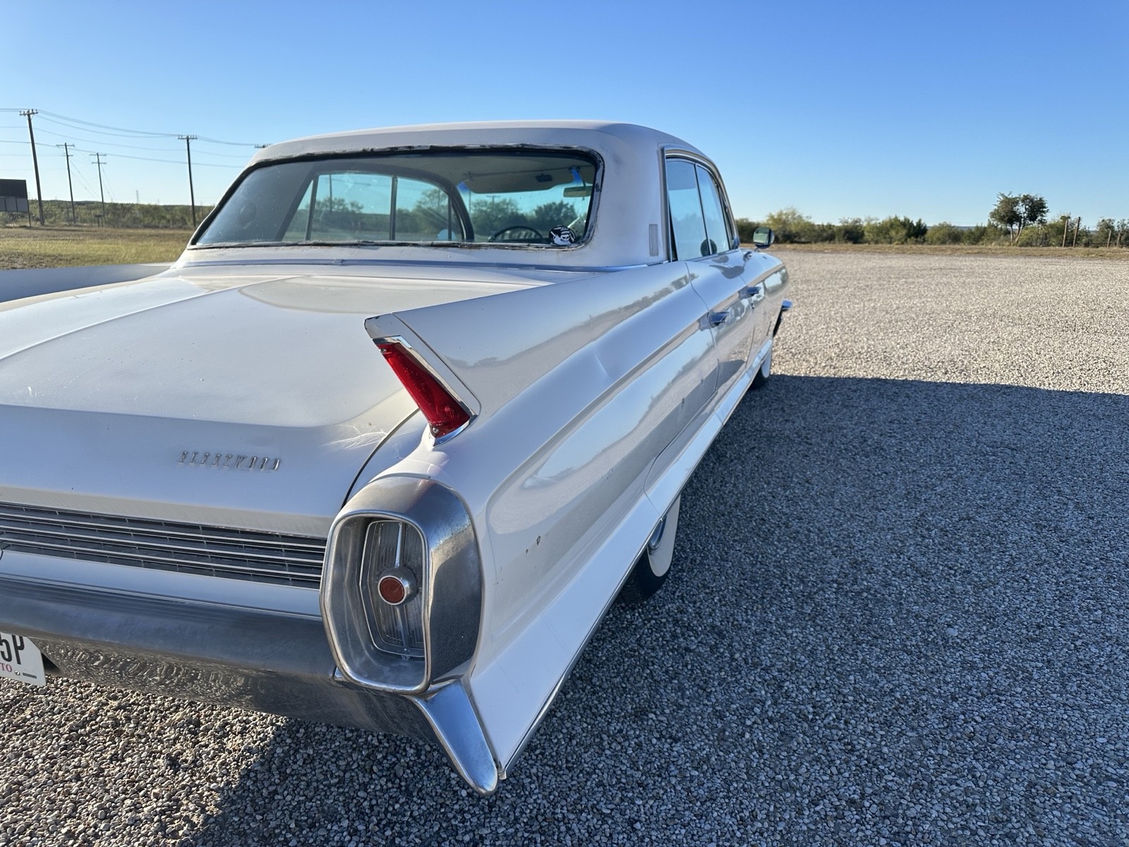 Cadillac-62-Sedan-1962-5