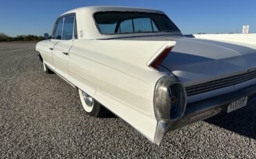 Cadillac-62-Sedan-1962-9