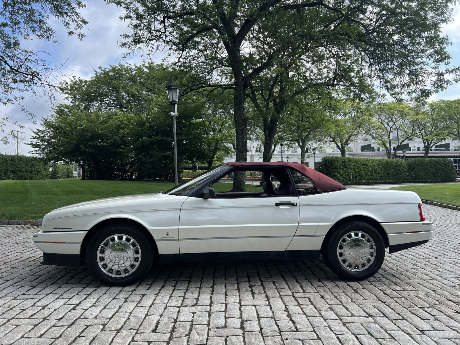 Cadillac-Allante-1993-Convertible-1