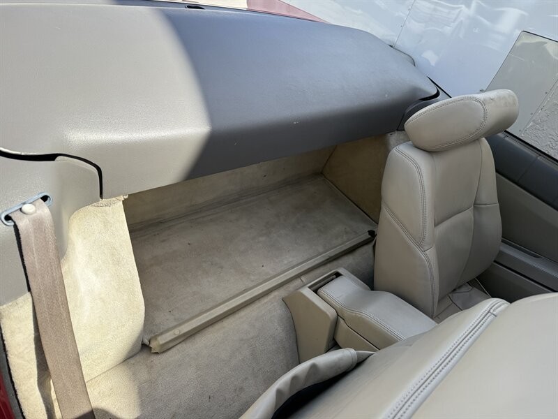 Cadillac-Allante-1993-Convertible-10