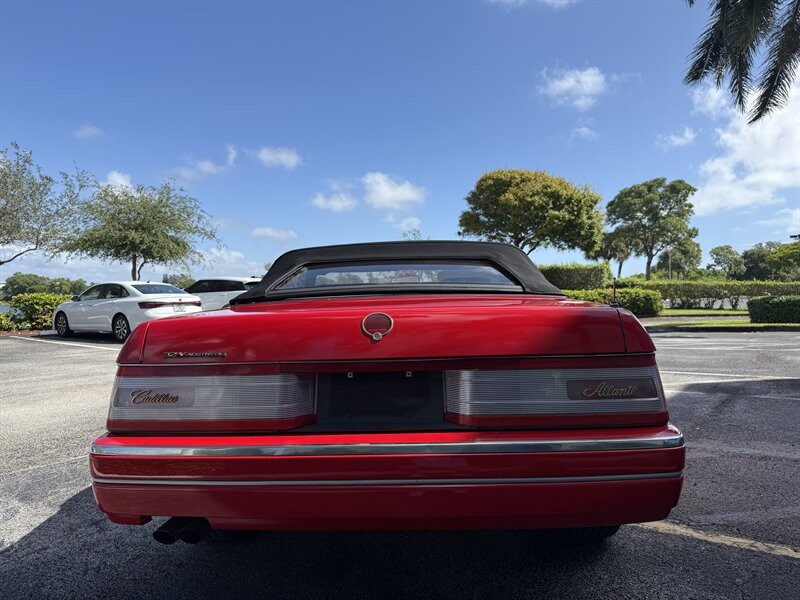 Cadillac-Allante-1993-Convertible-15