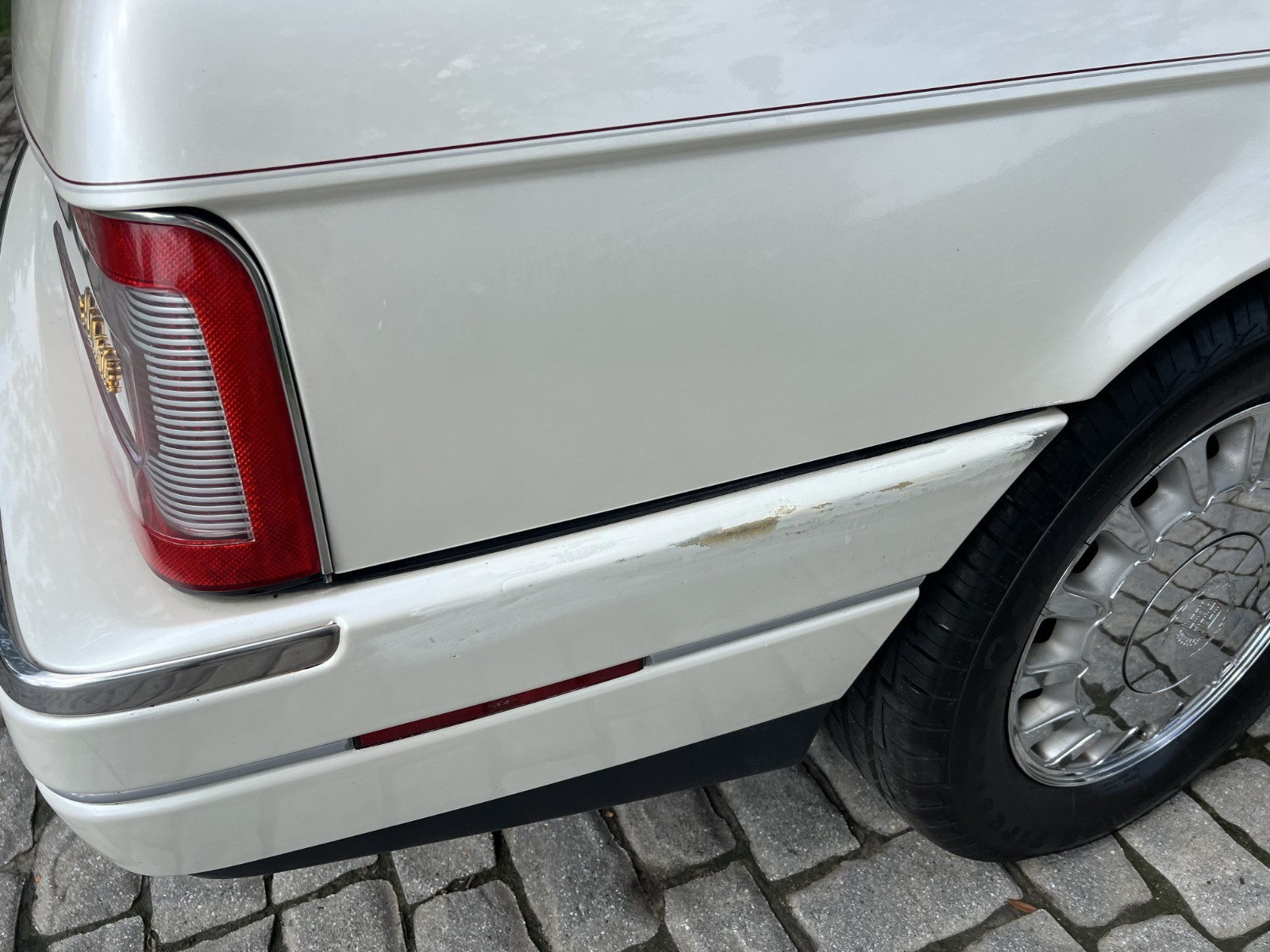 Cadillac-Allante-1993-Convertible-17