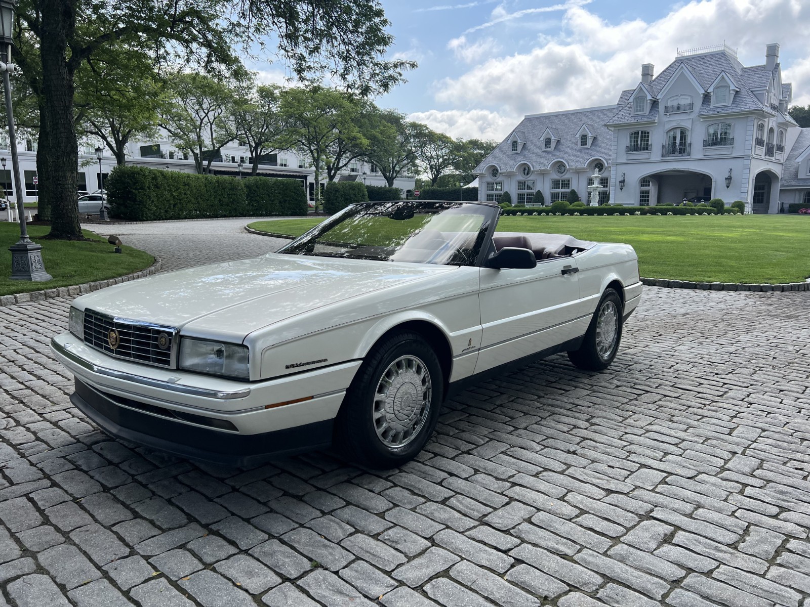 Cadillac-Allante-1993-Convertible-2
