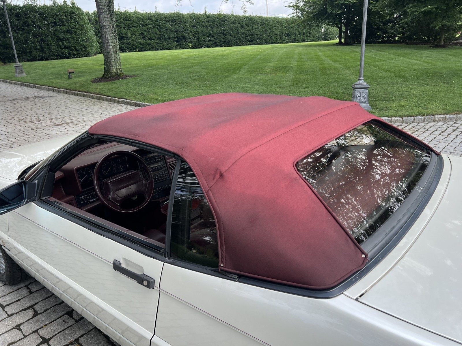 Cadillac-Allante-1993-Convertible-21