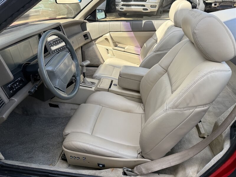 Cadillac-Allante-1993-Convertible-23