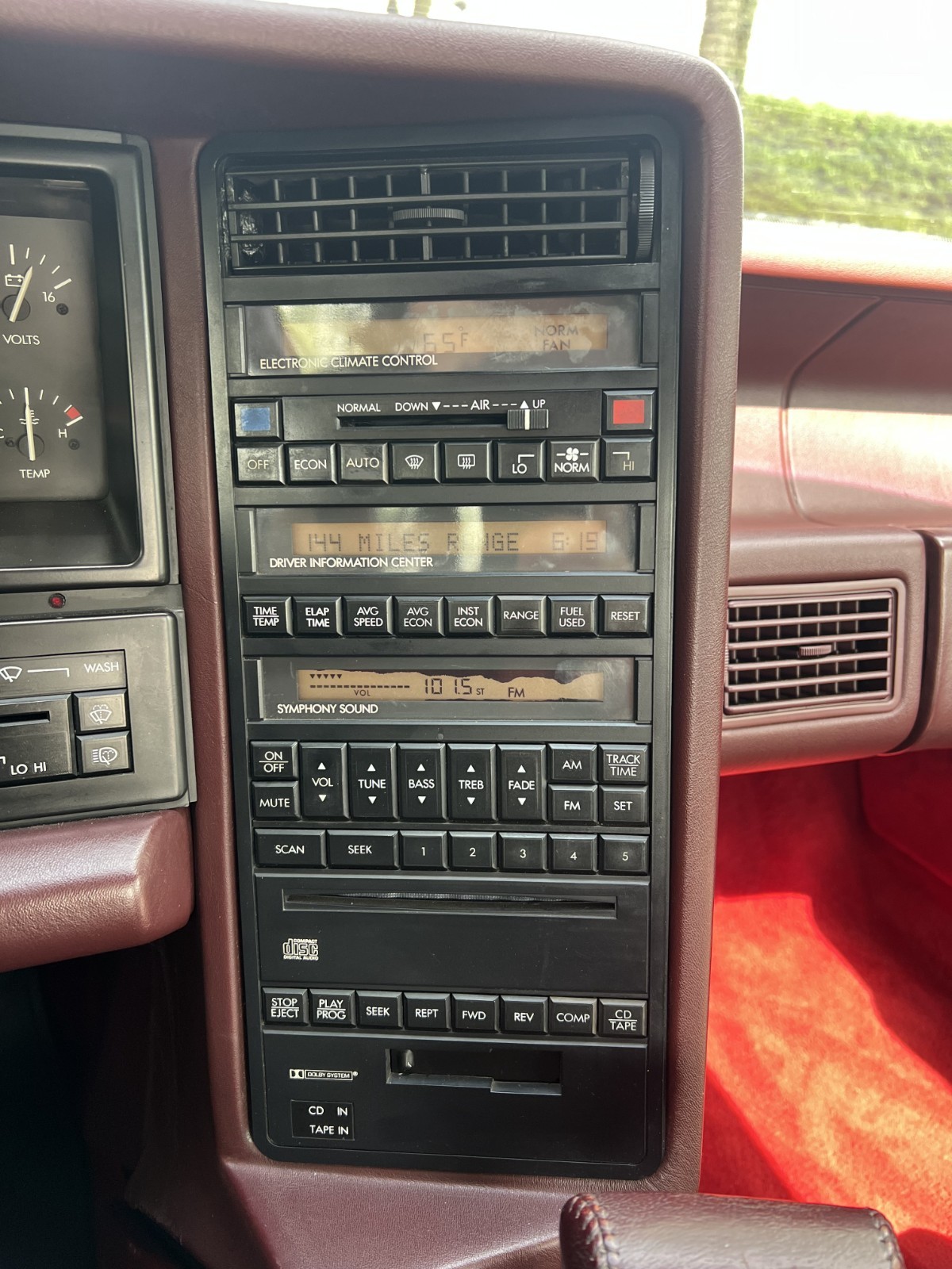 Cadillac-Allante-1993-Convertible-27