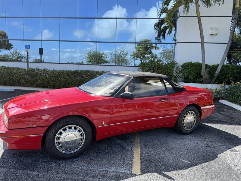 Cadillac-Allante-1993-Convertible-7