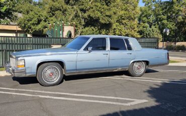 Cadillac-Brougham-1987-1