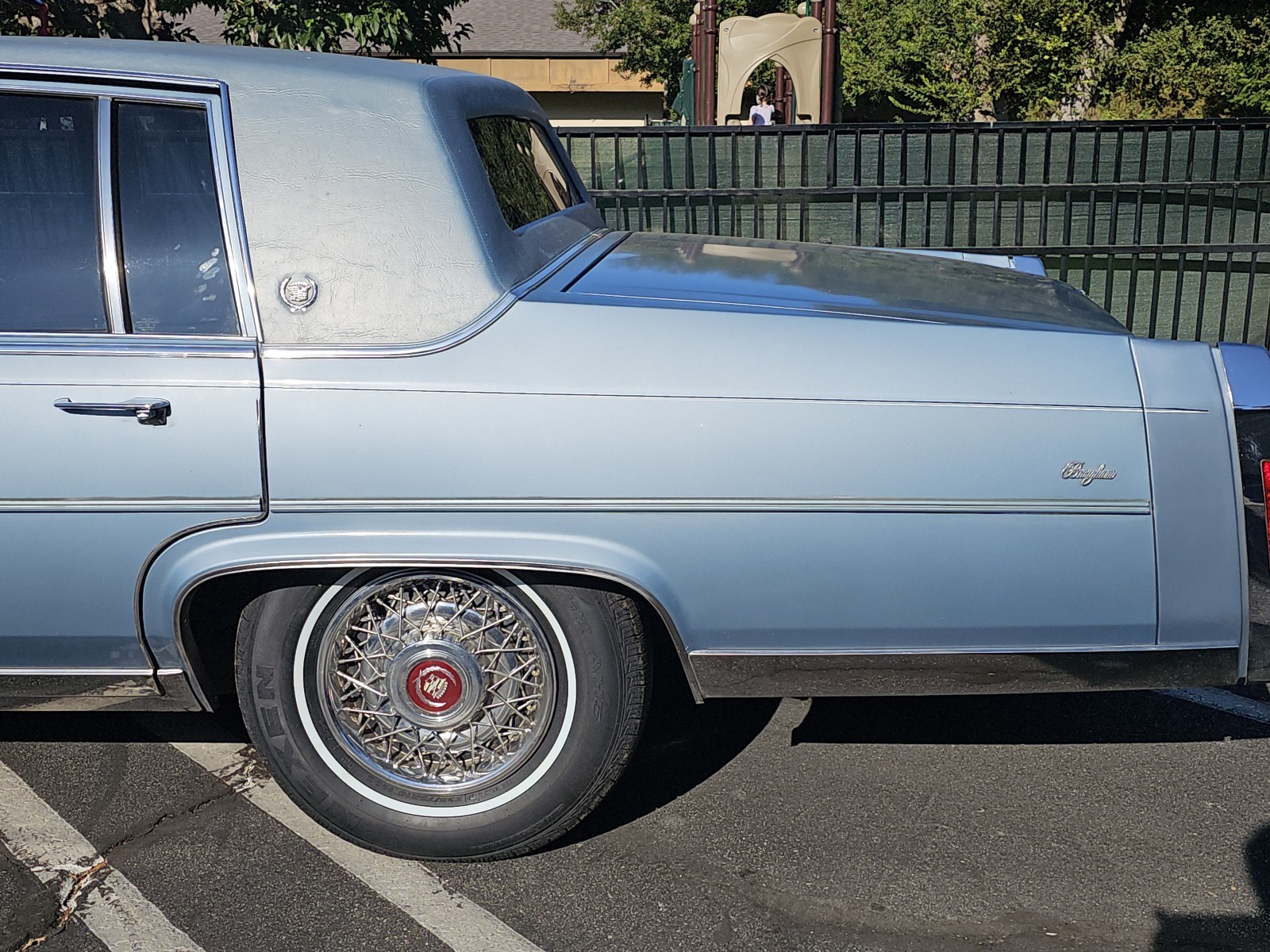 Cadillac-Brougham-1987-11