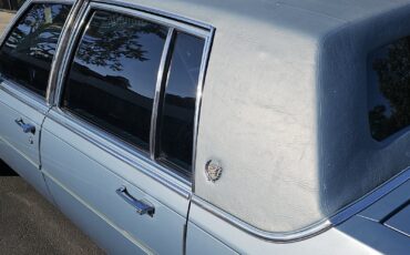 Cadillac-Brougham-1987-12